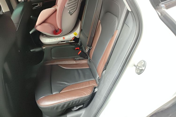 奥迪Q5 2017款 Plus 40 TFSI 技术型中控内饰21