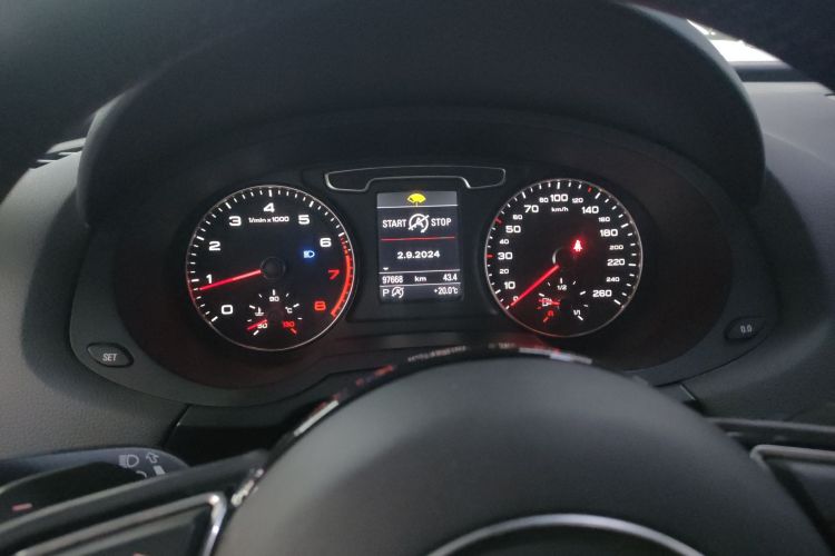 奥迪Q3 2013款 35 TFSI quattro 豪华型中控内饰14