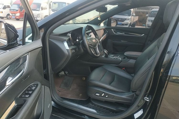 凯迪拉克XT5 2022款 2.0T 两驱豪华型中控内饰20