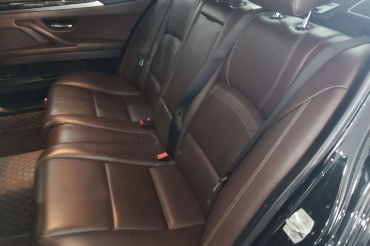 宝马5系 2017款 525Li 豪华设计套装中控内饰7004