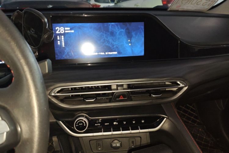 长安 逸动 2020款 PLUS 蓝鲸NE 1.4T GDI DCT旗舰型局部细节16