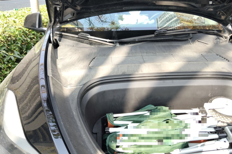 特斯拉 Model Y 2022款 后轮驱动版局部细节9006