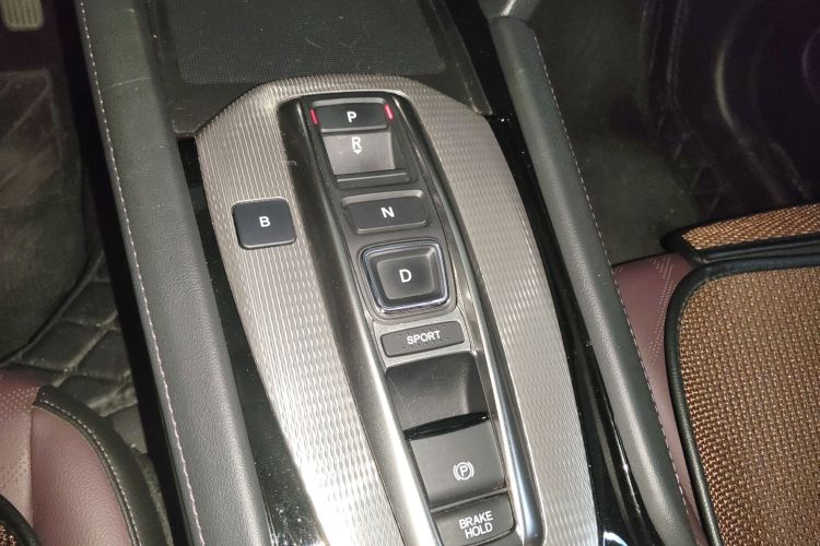 思铭 东风本田M-NV 2021款 尚骋版中控内饰18