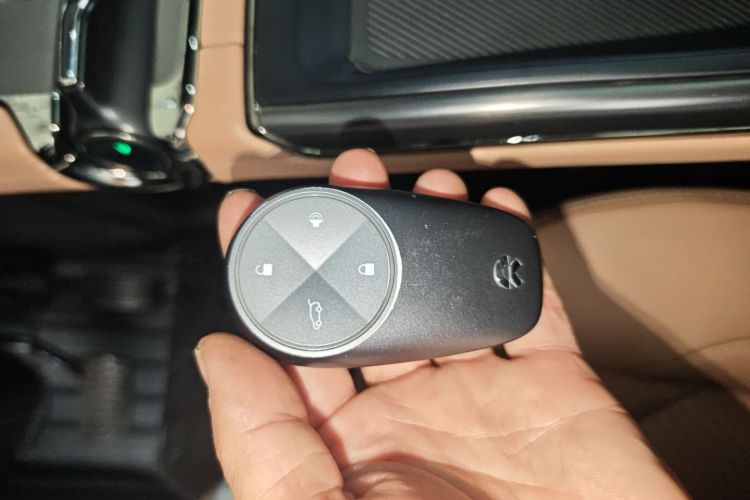 蔚来ES6 2020款 600KM 运动版中控内饰11