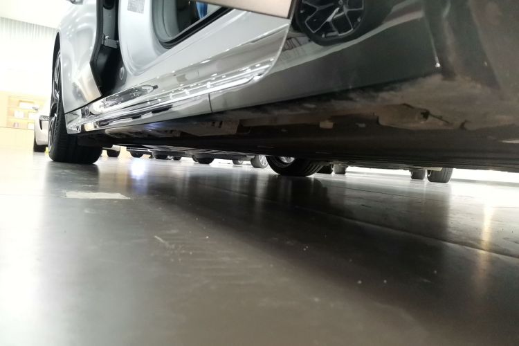 鸿蒙智行 智界S7 2024款 Max RS局部细节9001