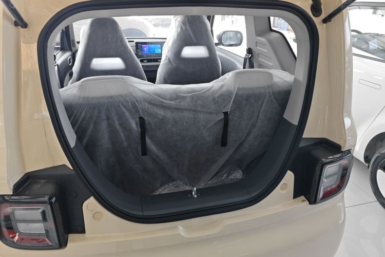 吉利银河 熊猫 2025款 210km 元气熊机舱底盘23