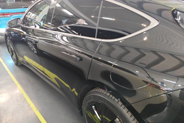 蔚来ET5 2022款 75kWh车身外观4