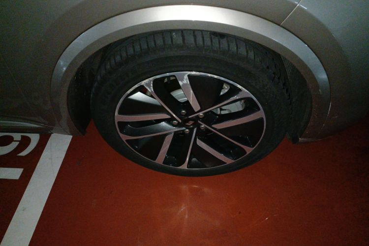 理想汽车 理想L9 2022款 Max车身外观6002