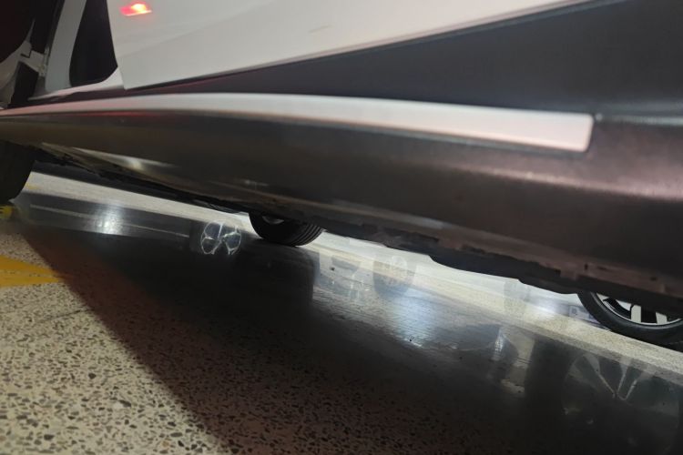 奔驰GLC 2022款 改款二 GLC 260 L 4MATIC 豪华型局部细节9002