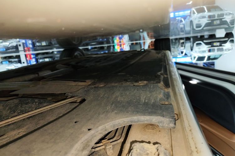 宝马5系 2018款 528Li 上市特别版局部细节9002