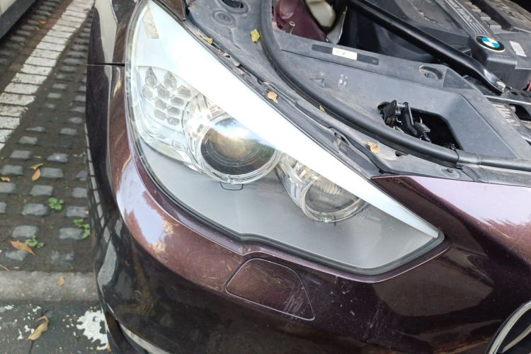 宝马5系GT 2014款 535i 豪华型车身外观8