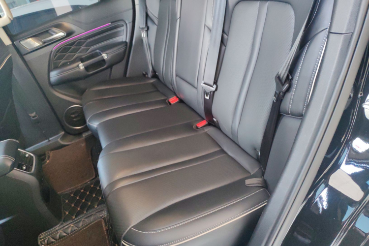 坦克300 2021款 越野版 2.0T 征服者中控内饰21