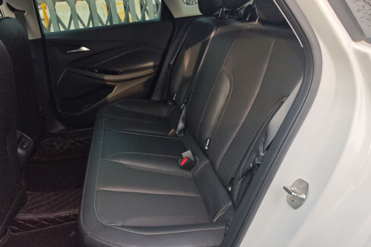 别克 威朗 2023款 Pro 乐享版中控内饰21