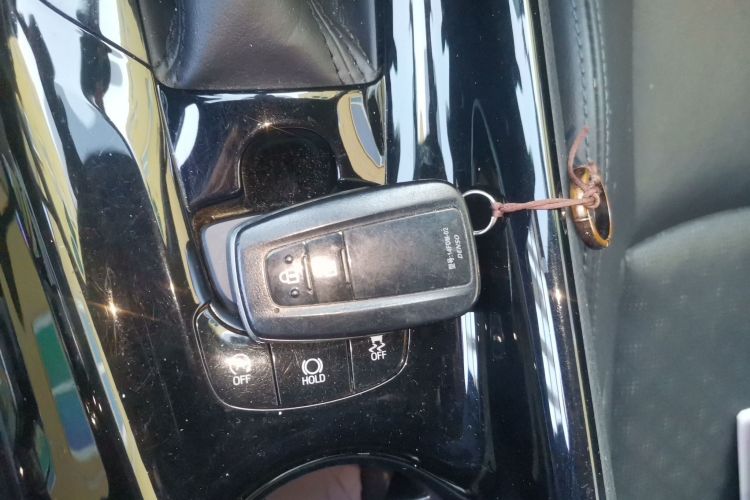 丰田 奕泽IZOA 2018款 2.0L 奕驰版 国VI中控内饰11