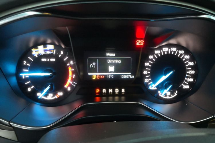 福特 蒙迪欧 2013款 2.0L GTDi200时尚型中控内饰14