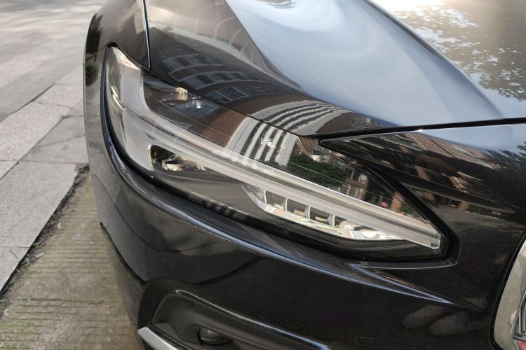 沃尔沃S90 2021款 B5 智远豪华版车身外观6006