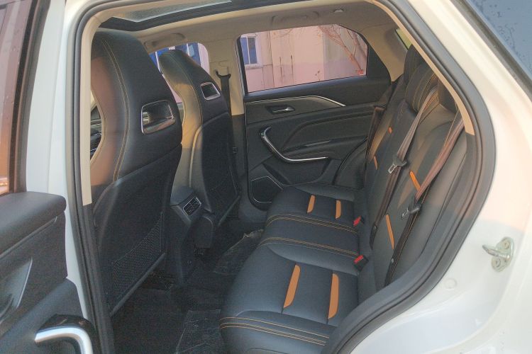 奔腾T77 2019款 230 TID 自动豪华型 国VI中控内饰21