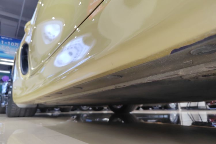 保时捷 2013款 Cayman 2.7L机舱底盘29