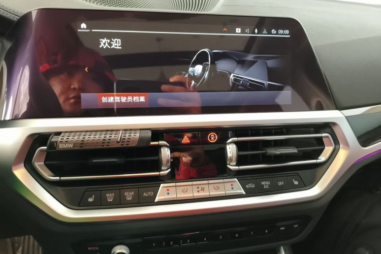 宝马3系 2021款 改款 325Li M运动套装中控内饰16