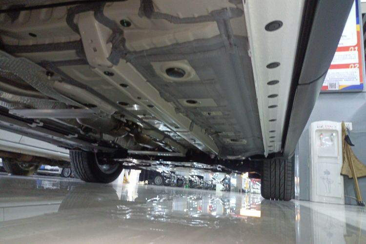 丰田 锋兰达 2026款 2.0L CVT舒适版局部细节9001