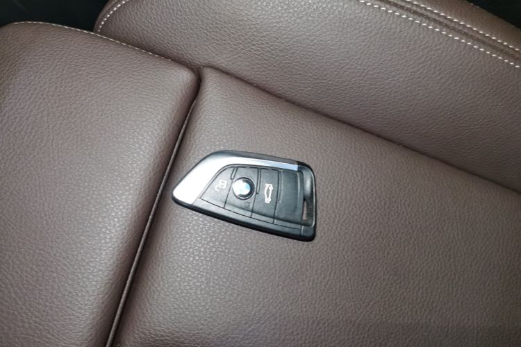 宝马X1 2020款 xDrive25Li 尊享型中控内饰7001