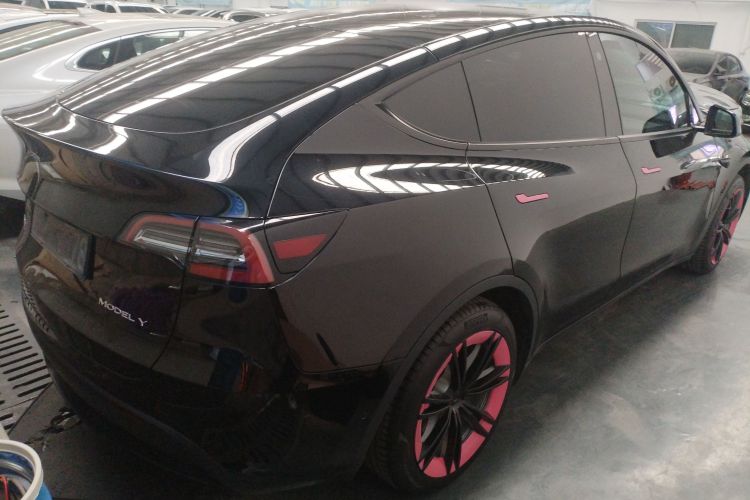 特斯拉 Model Y 2022款 改款 后轮驱动版车身外观7