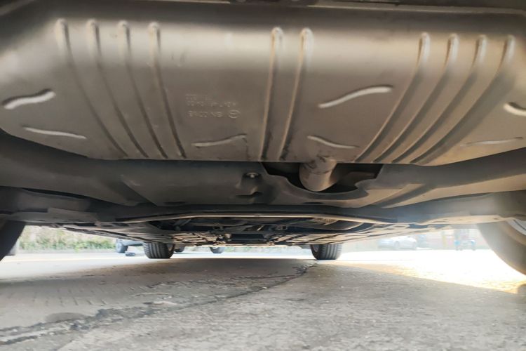 奔驰A级 2021款 A 180 L 运动轿车局部细节9009