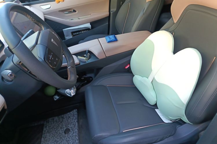 深蓝汽车 深蓝SL03 2022款 1.5L 1200增程版中控内饰19