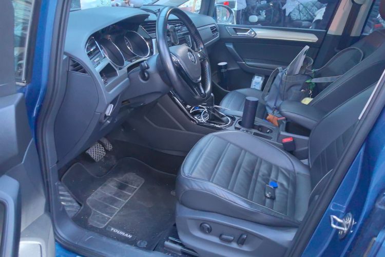 大众 2016款 途安L 330TSI DSG豪华版中控内饰20