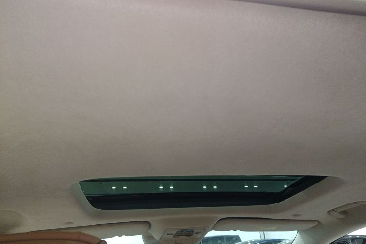 腾势D9 2024款 DM-i 980 四驱尊荣型中控内饰22