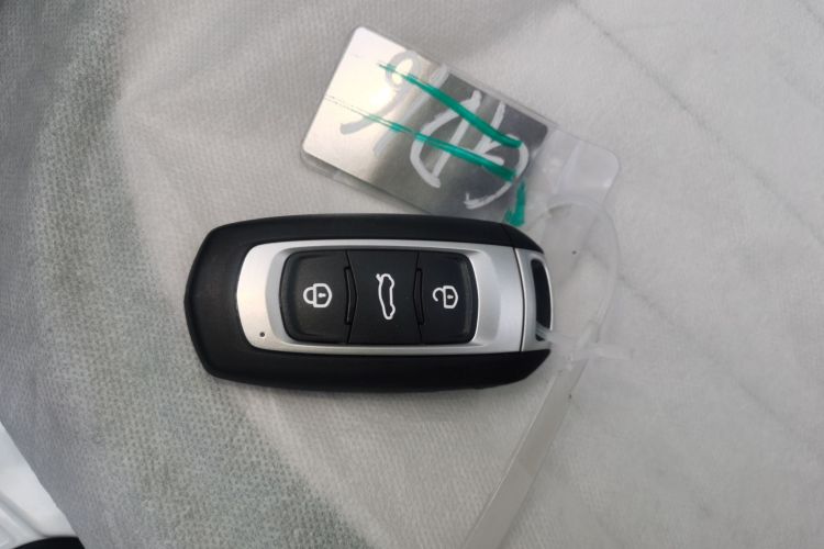 吉利银河 2025款 210km 熊猫骑士中控内饰11