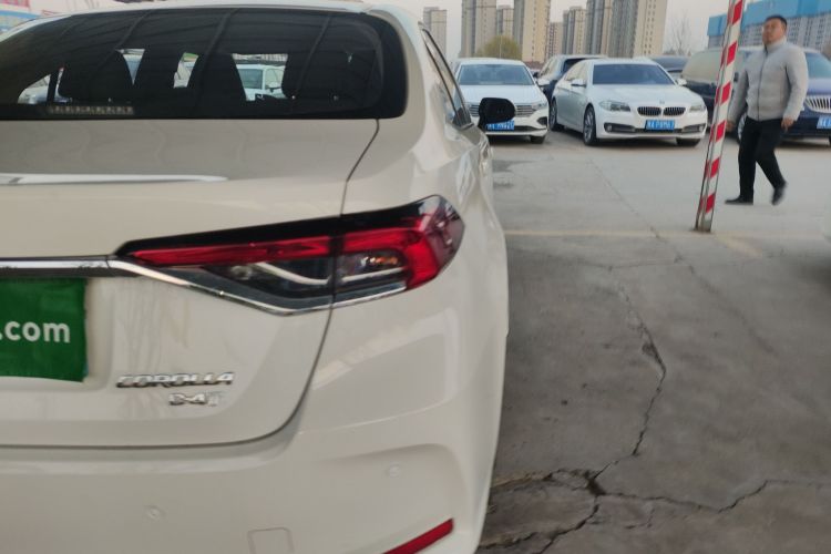 丰田 卡罗拉 2023款 1.2T 先锋版车身外观9