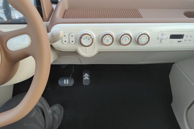 奔腾小马 2026款 222km 萌趣马 Plus中控内饰16