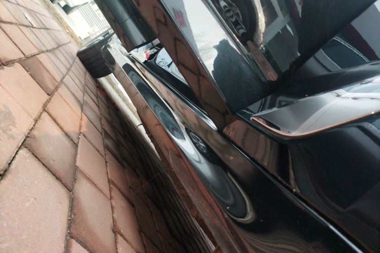 宝马5系 2021款 525Li M运动套装局部细节9001