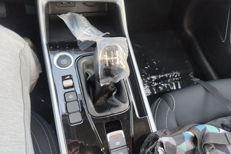 凯翼 炫界Pro 2025款 1.5L 手动舒适版中控内饰18