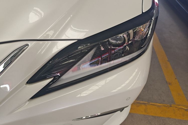 雷克萨斯ES 2023款 200 卓越版局部细节36