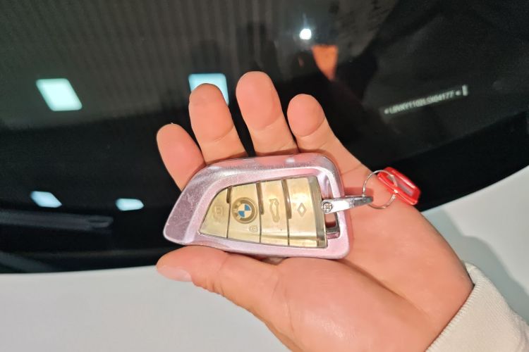 宝马5系 2020款 525Li M运动套装中控内饰11