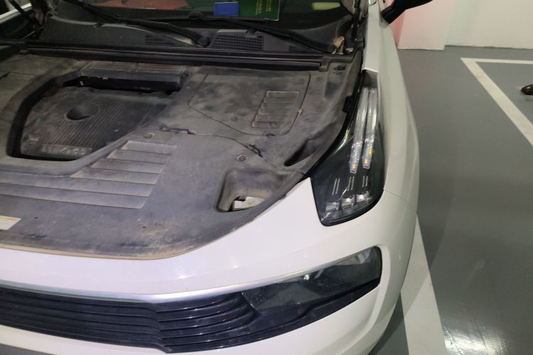 领克01 2017款 2.0T 两驱型版局部细节9007