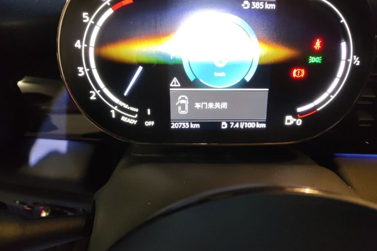 MINI 2023款 改款 2.0T COOPER S 艺术家中控内饰15