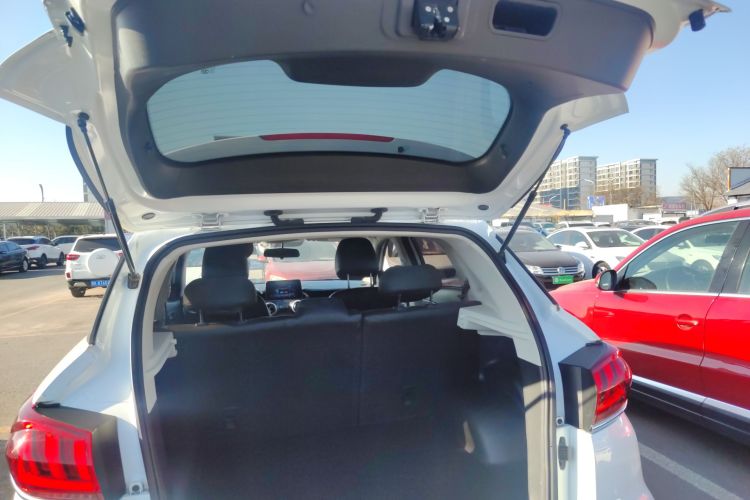 北京汽车 北京X5 2020款 1.5T 手动进取版 国VI机舱底盘23