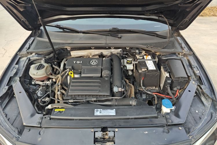 大众 迈腾 2019款 280TSI DSG 领先型 国VI机舱底盘24