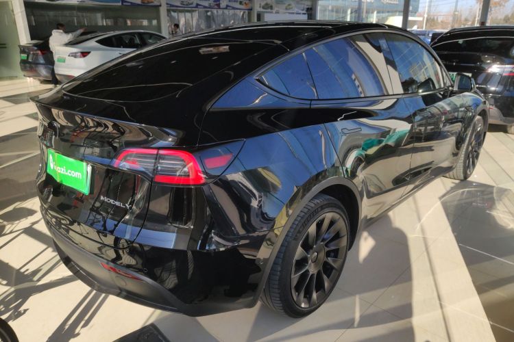 特斯拉 Model Y 2022款 改款 长续航全轮驱动版车身外观7