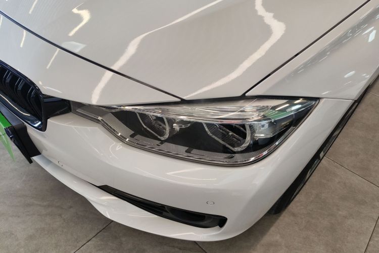 宝马3系 2019款 320Li 时尚型车身外观36