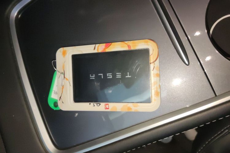 特斯拉 Model Y 2022款 后轮驱动版中控内饰7001