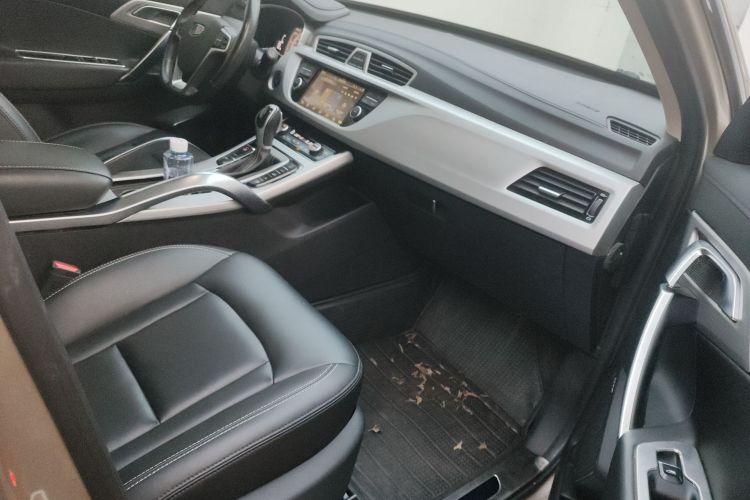 吉利汽车 博越 2016款 1.8TD 自动四驱智慧型局部细节41