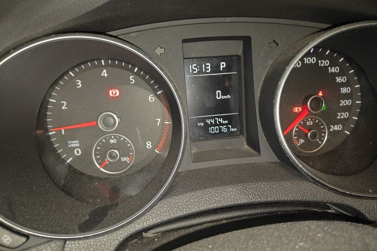 大众 高尔夫 2011款 1.6 自动时尚型中控内饰15