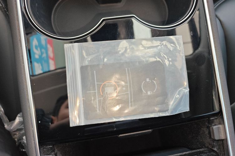 特斯拉 Model 3 2020款 标准续航后驱升级版中控内饰11