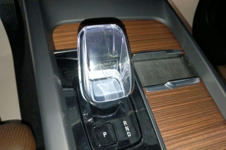 沃尔沃XC60新能源 2024款 T8 插电混动 长续航四驱智雅豪华版中控内饰18