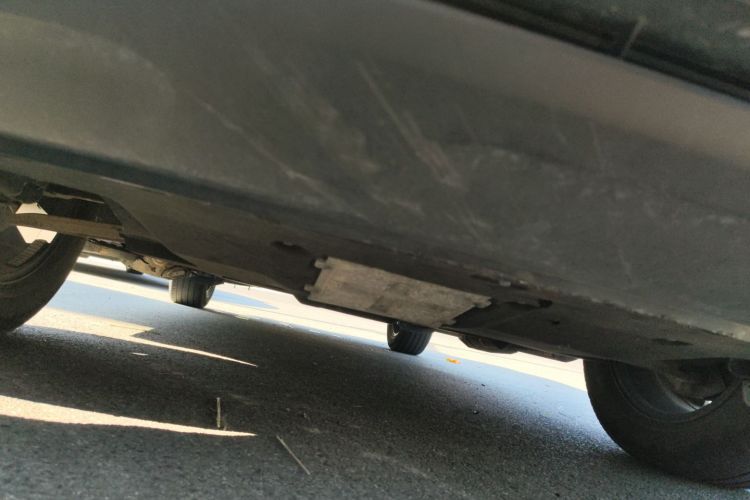 红旗HS5 2019款 2.0T 智联旗享版局部细节9008