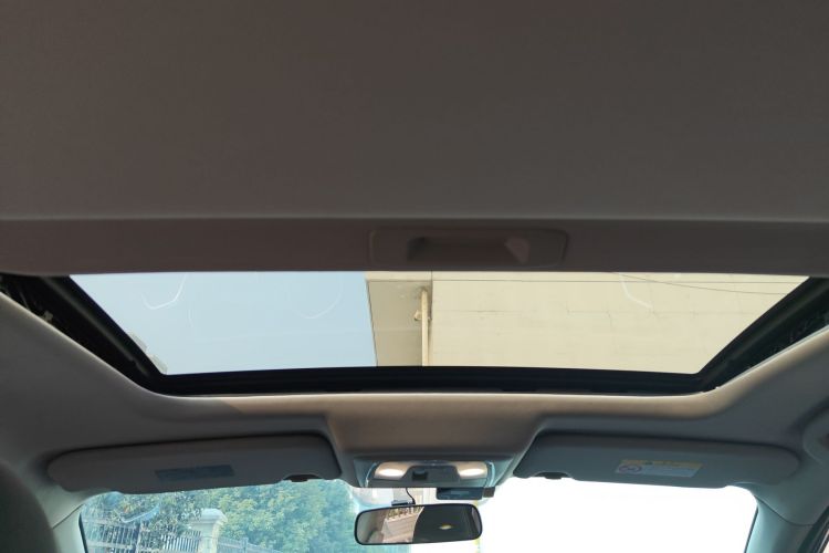 启辰T90 2018款 2.0L CVT智联领尚版 国V中控内饰22